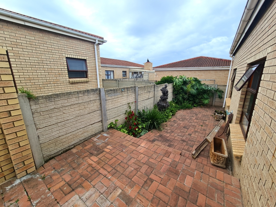 3 Bedroom Property for Sale in Jeffreys Bay Central Eastern Cape